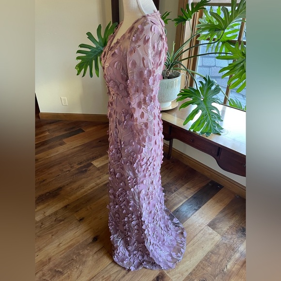 Carmen Marc Valvo Infusion 3D Floral Dusty Pink Evening Gown Maxi Dress size 2 - Picture 4 of 13